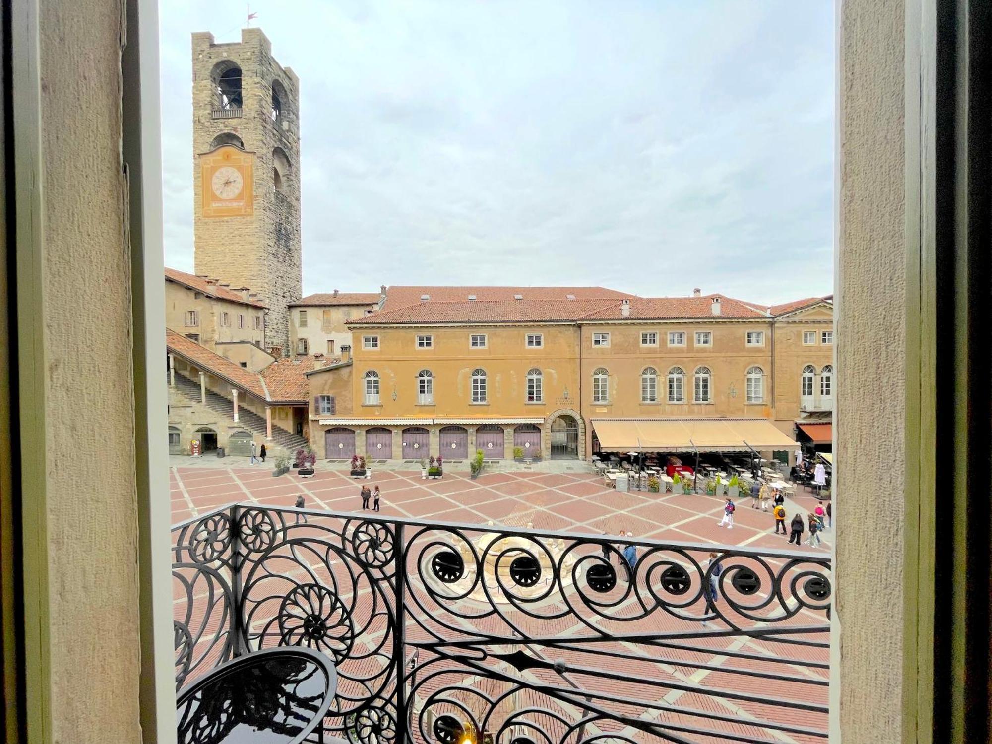 Best View Boutique Apartments Bergamo Buitenkant foto