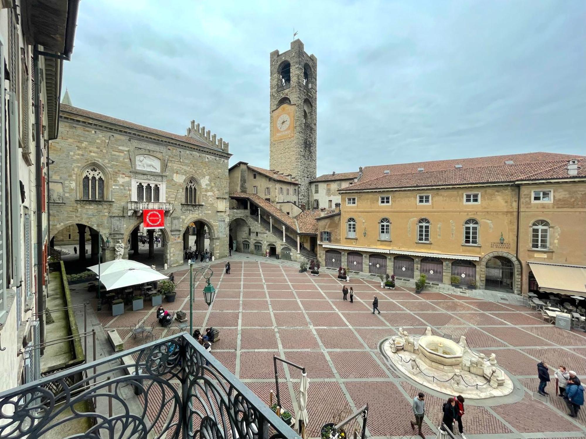 Best View Boutique Apartments Bergamo Buitenkant foto